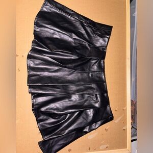 Black Pleated Bubble Mini Skirt